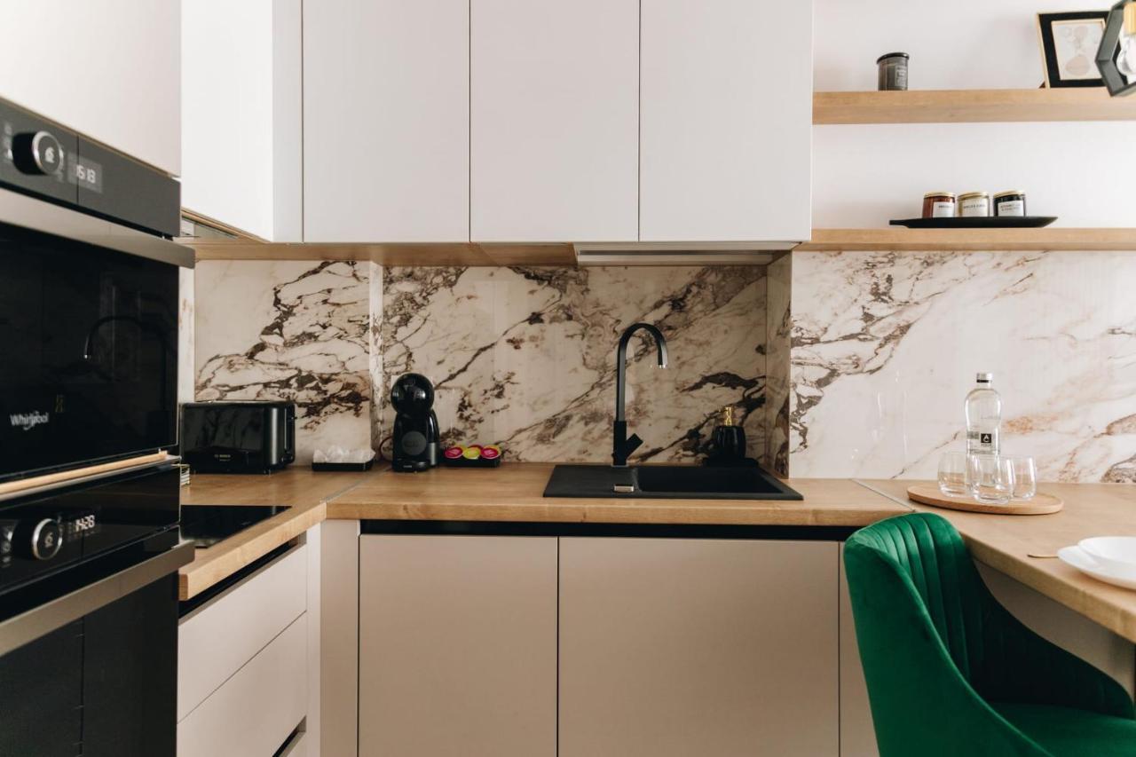 Tulip Apartment オラデア エクステリア 写真